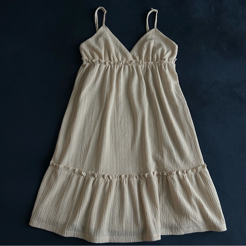 H&M beige frill trim flowy crepe babydoll strappy v-neck short mini slip dress